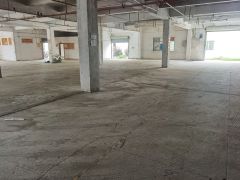 布吉上李朗工业区新出1楼1300平拖头随便进出可分租仓库出租